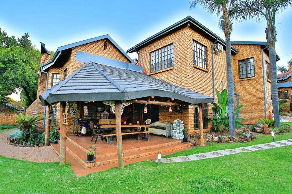 Mereke Manor Gardens